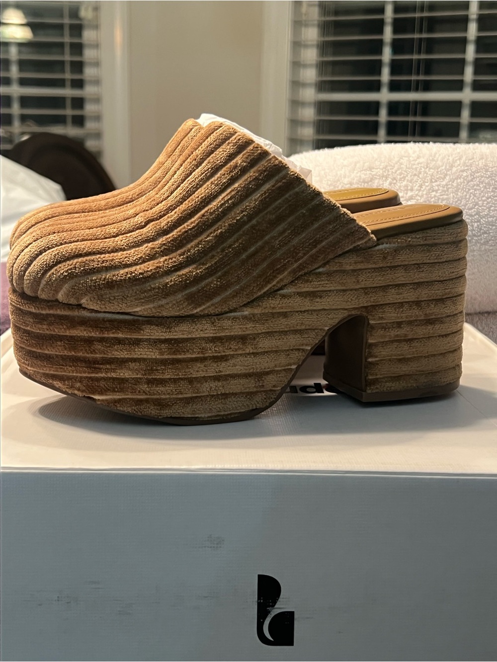 Larroude Latte Velvet Clogs - Picture 5 of 12